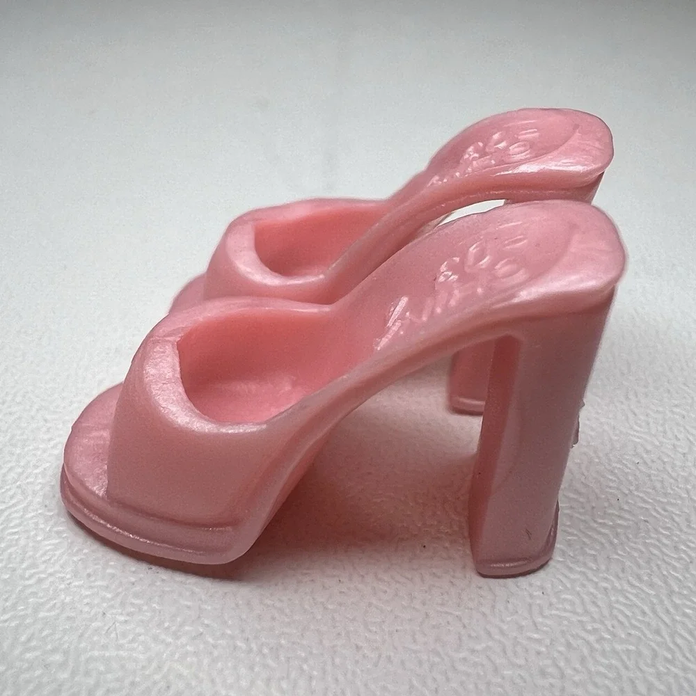 Vintage Barbie‎ Mattel Pearlescent Pink Open-Toe Slip-On Shoes